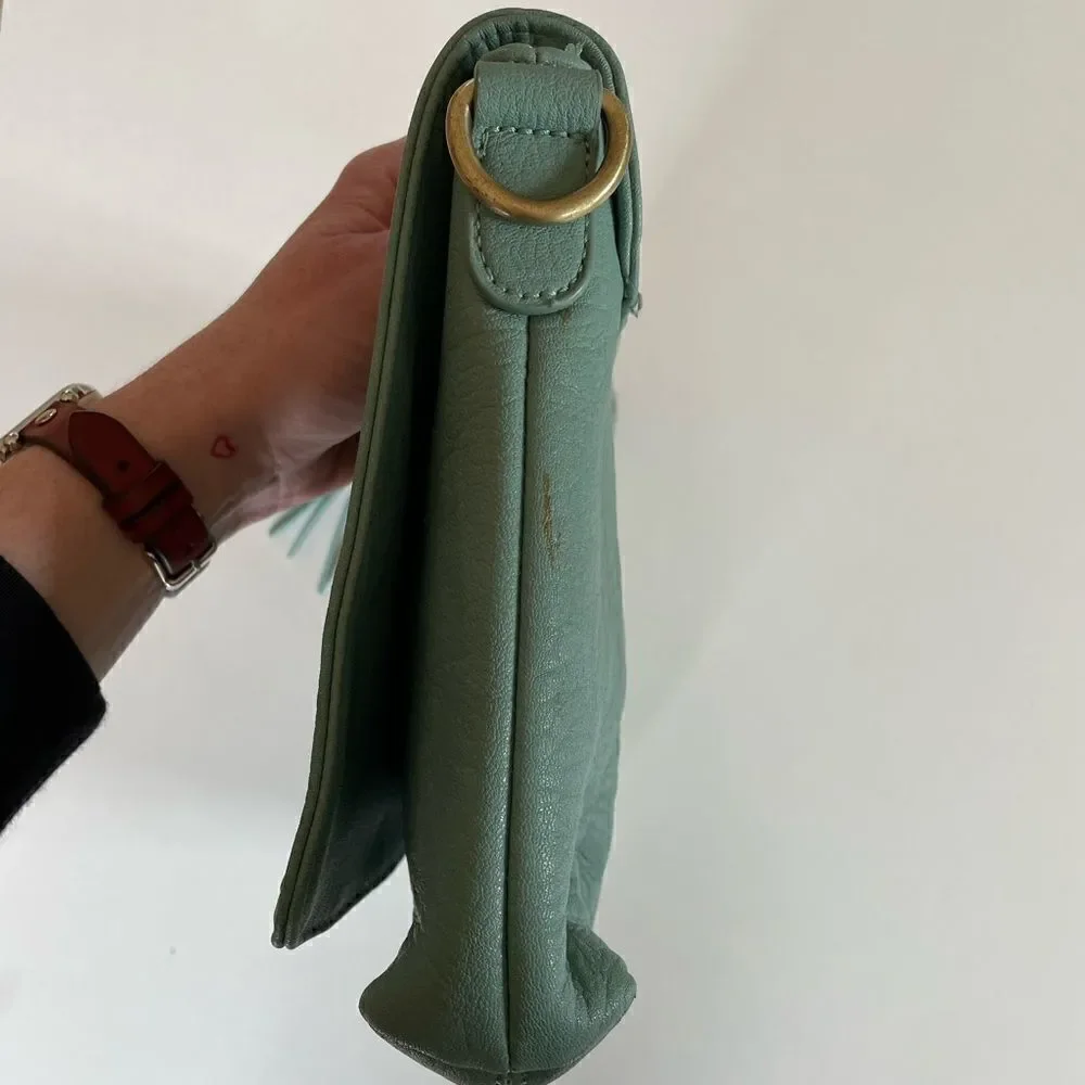 Pre-Loved Maurices Womens Teal and Gold Crossbody and Shoulder Bag